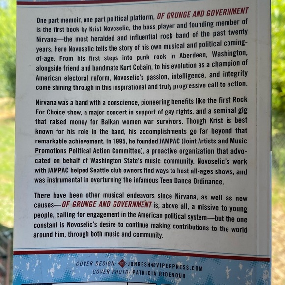 Of Grunge And Government Paperback Book with autograph by Krist Novoselic - Picture 2 of 11